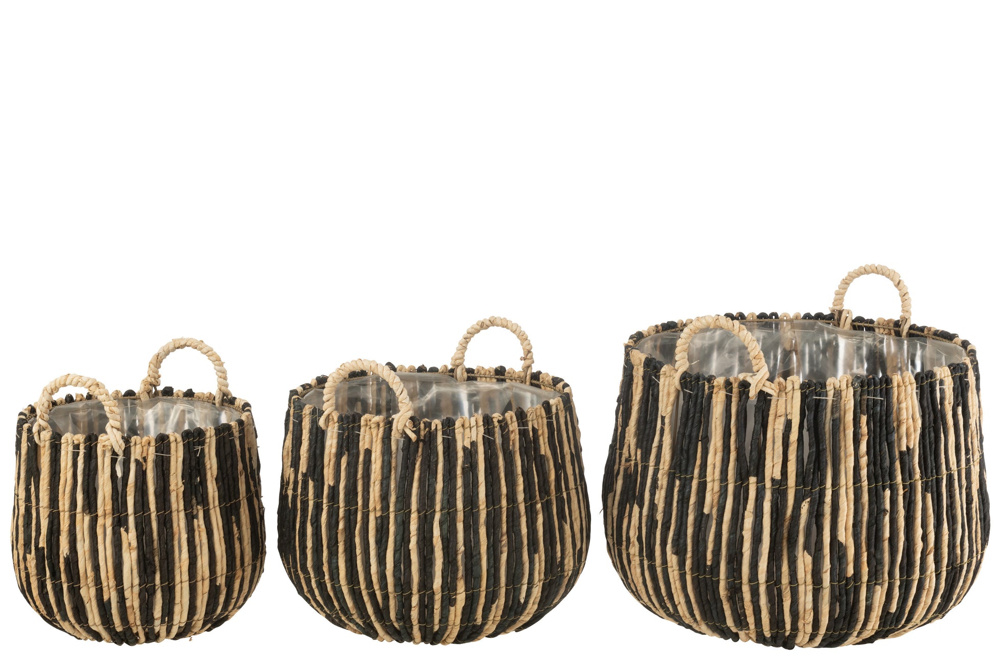 Paniers et cache-pots en roseau de différentes tailles. 