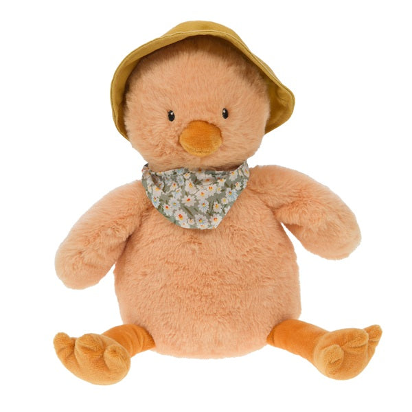 Peluche toute douce en forme de poussin avec un bandana et un bob.