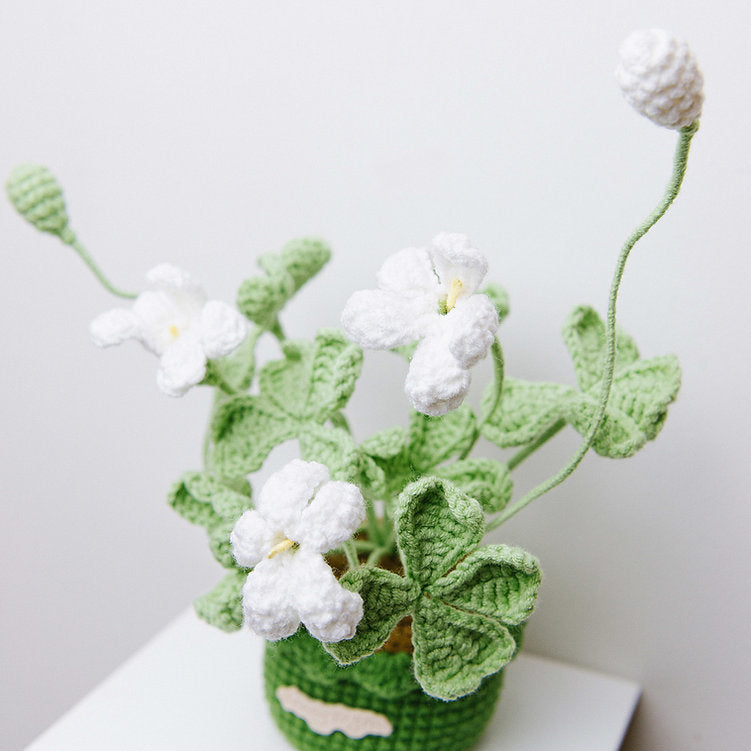 Trèfle au crochet.