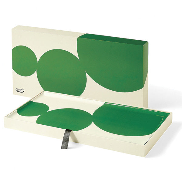 Plateau rectangulaire aux motifs à gros pois, modèle Astre, coloris vert et blanc.