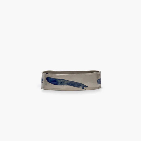 PLAT_CREUX_OVALE_BLEU_ET_BLANC_SOPHIA_1_SERAX_LA_PETITE_BOITE_JAUNE