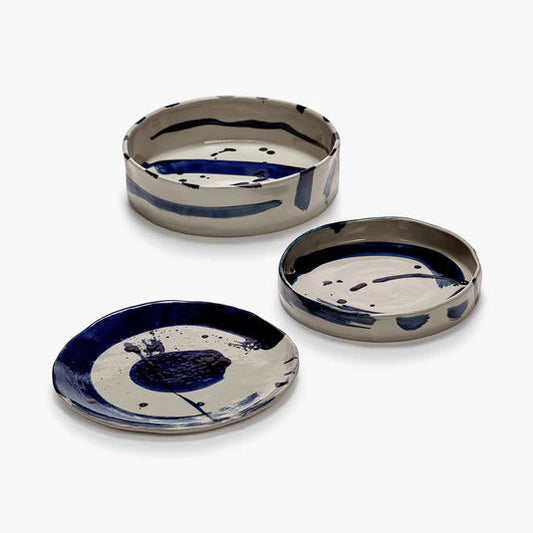 PLAT_CREUX_ROND_BLEU_ET_BLANC_SOPHIA_1_SERAX_LA_PETITE_BOITE_JAUNE