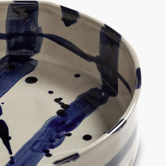 PLAT_CREUX_ROND_BLEU_ET_BLANC_SOPHIA_1_SERAX_LA_PETITE_BOITE_JAUNE