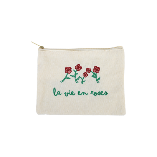 Pochette en tissu brodée avec citation "La vie en roses".