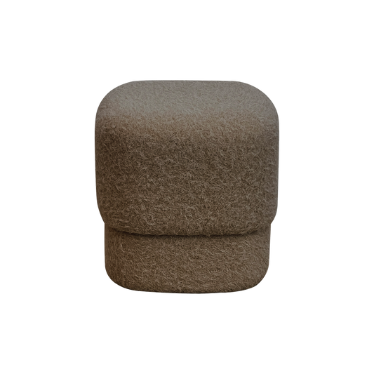 Pouf effet laine bouclée, coloris marron de forme carrée aux angles arrondis. 