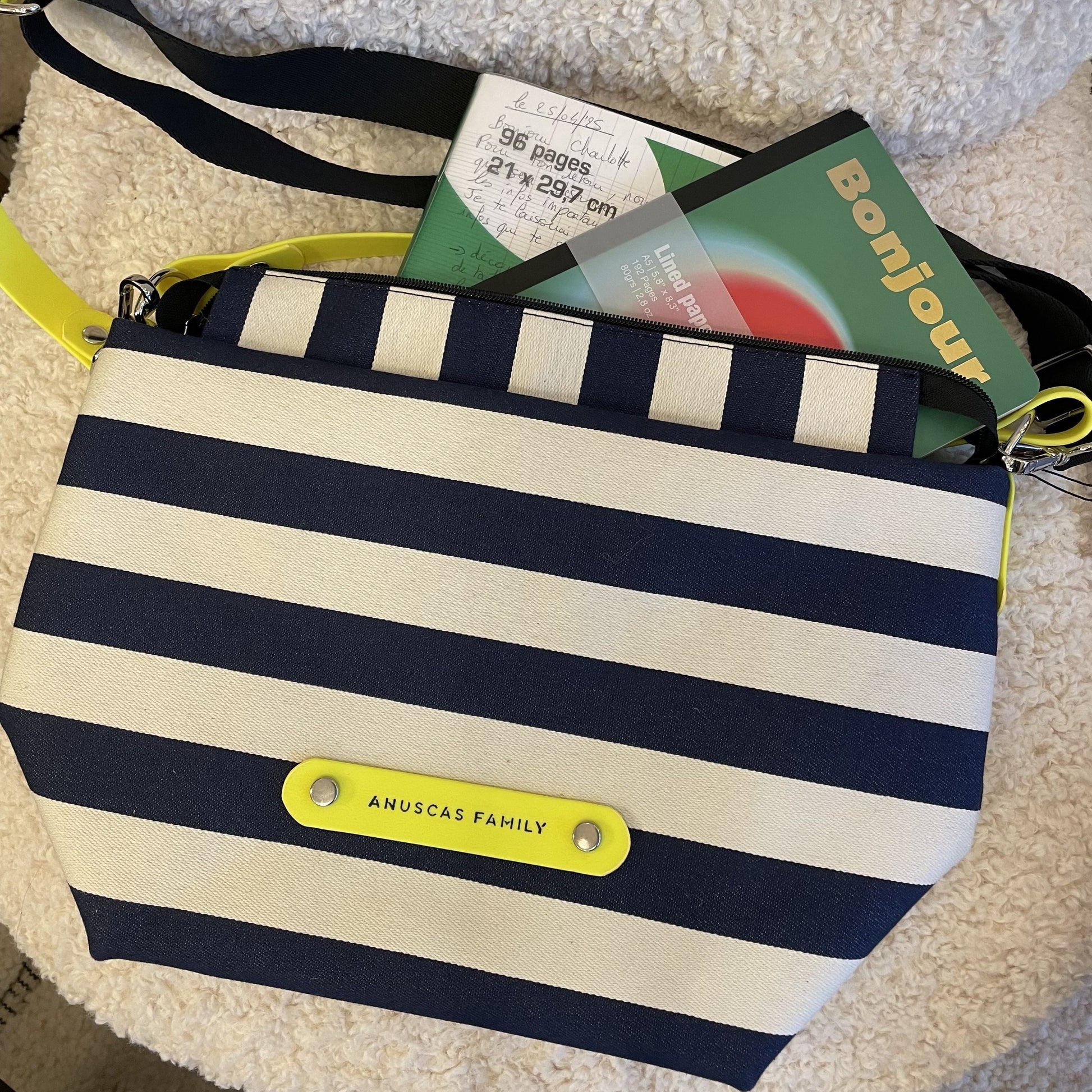 SAC BANDOULIERE RAYE ET FLUO - LA PETITE BOITE JAUNE