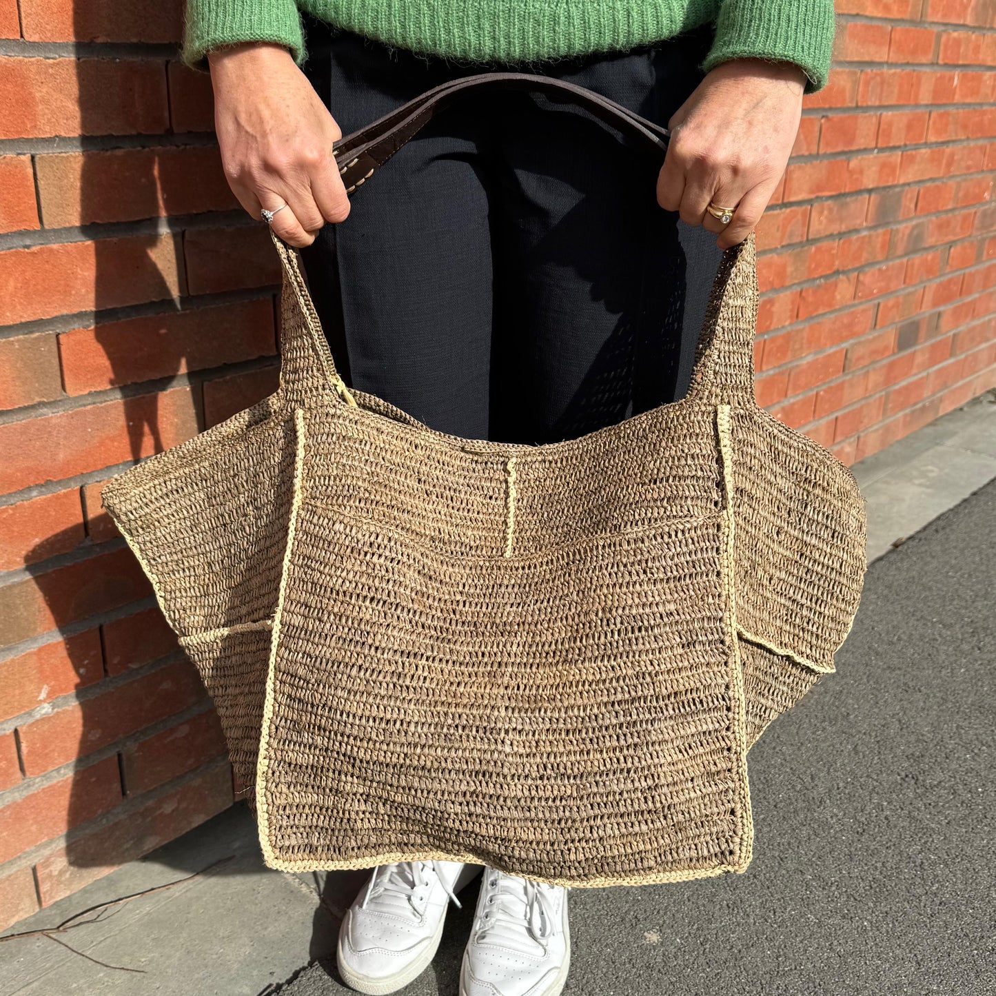 SAC CABAS FAIT MAIN EN CROCHET ET SANGLE CUIR - LA PETITE BOITE JAUNE