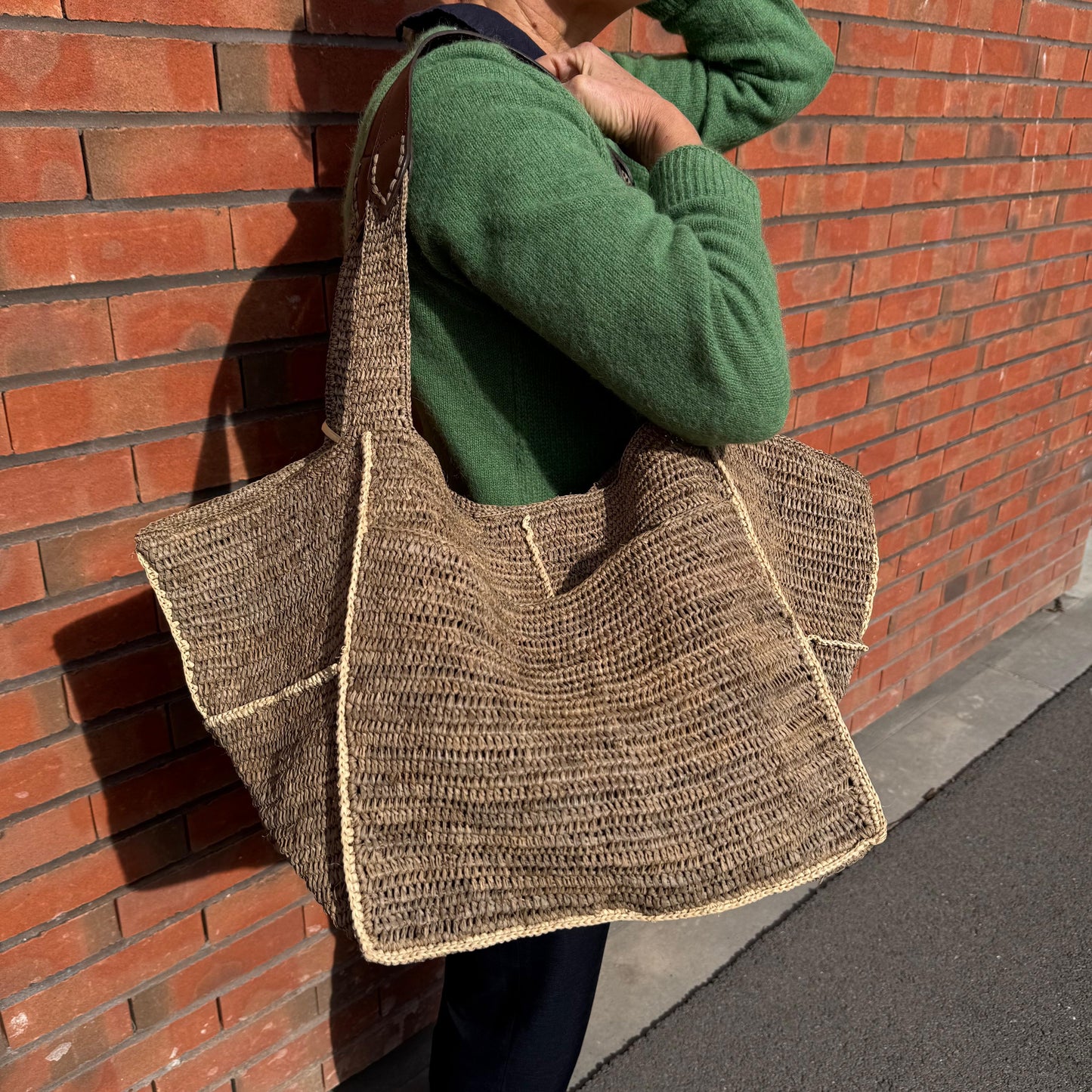 SAC CABAS FAIT MAIN EN CROCHET ET SANGLE CUIR - LA PETITE BOITE JAUNE