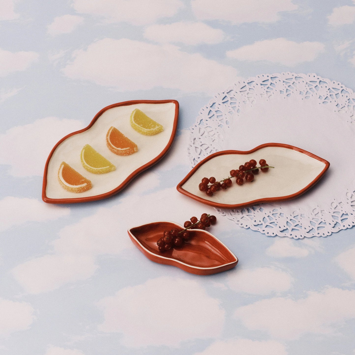 Plats de service en forme de lèvres, set de 3, collection Les Objets Mouleversants - Serax