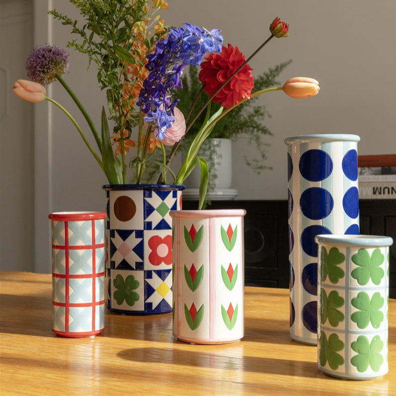 Vases en grès inspiration patchwork, différents coloris. 