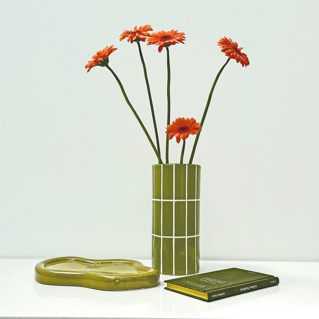 VASE_A_CARREAU_KAKI_ET_BLANC-LAPETITEBOITEJAUNE