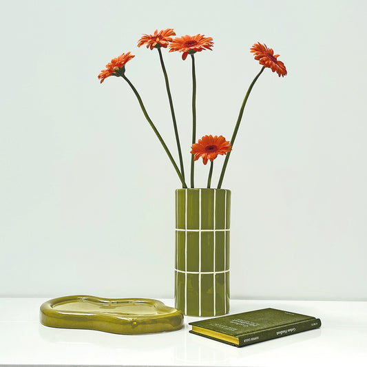 VASE_A_CARREAU_KAKI_ET_BLANC-LAPETITEBOITEJAUNE
