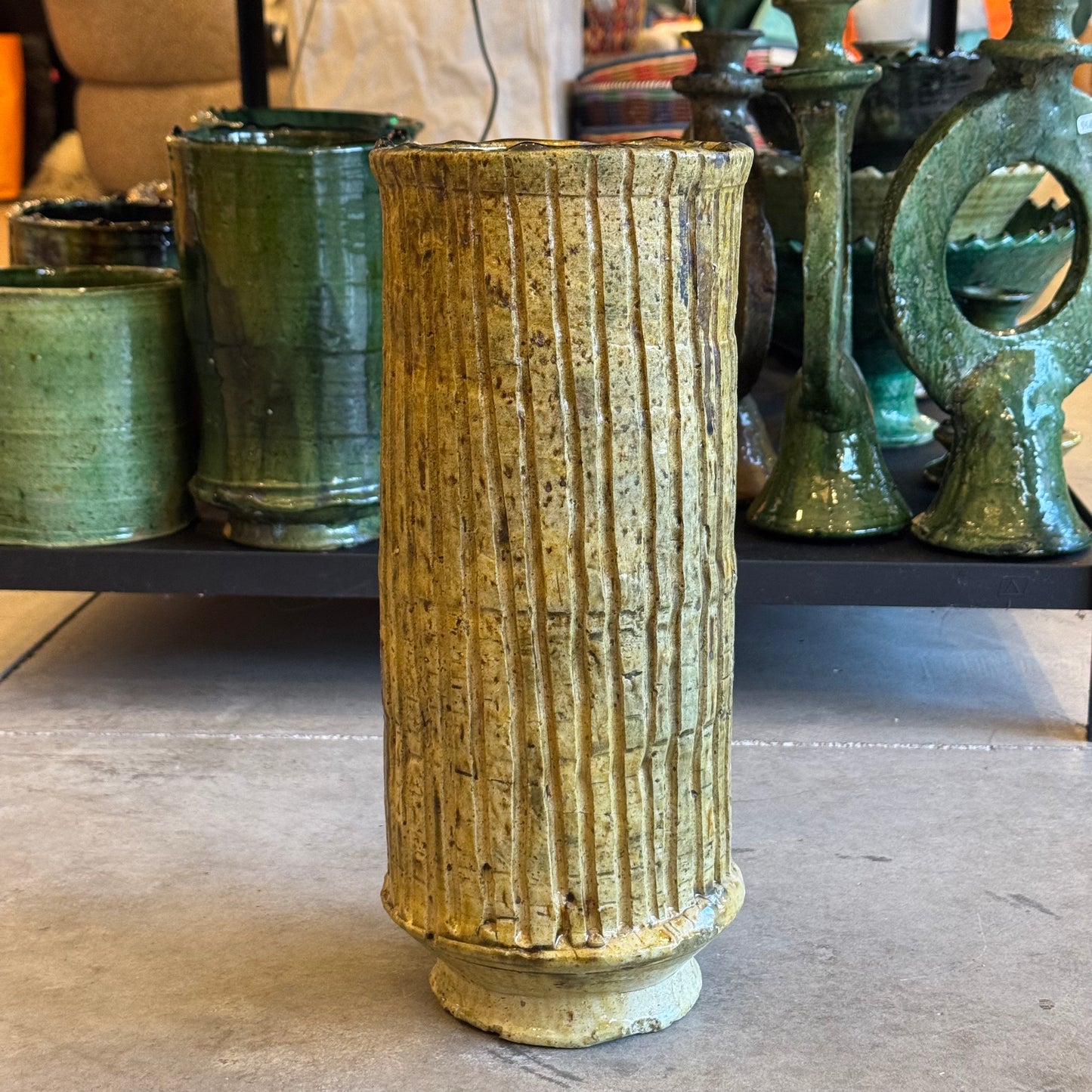 VASE HAUT EN POTERIE DE TAMEGROUTE - LA PETITE BOITE JAUNE