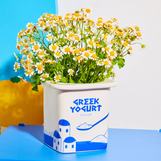 Vase en céramique en forme de pot de yaourt grec, coloris bleu. 