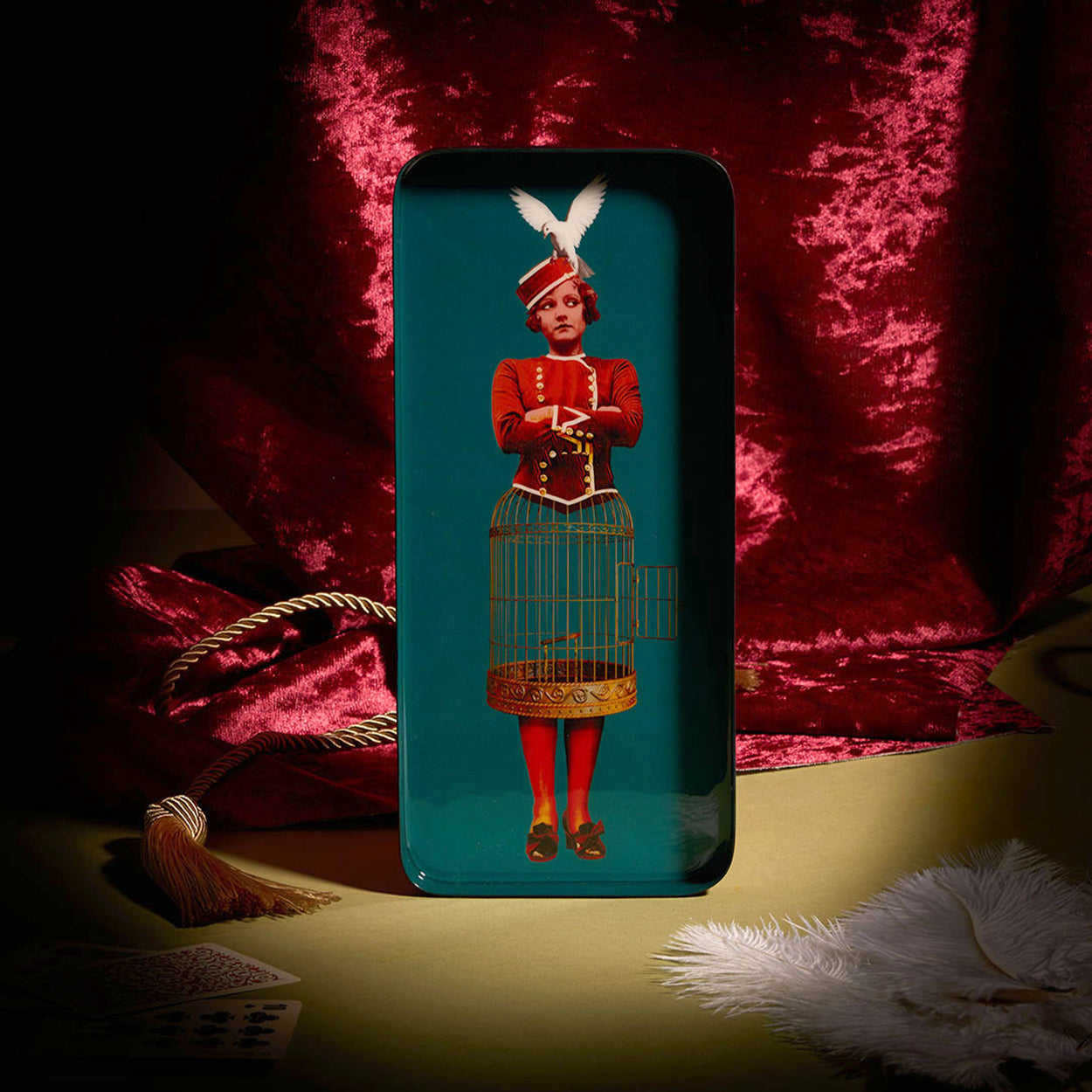 Vide-poche rectangulaire en métal verni, modèle Colombine, fond bleu canard.