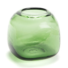 Charger l&#39;image dans la galerie, Vase Alkan en verre vert
