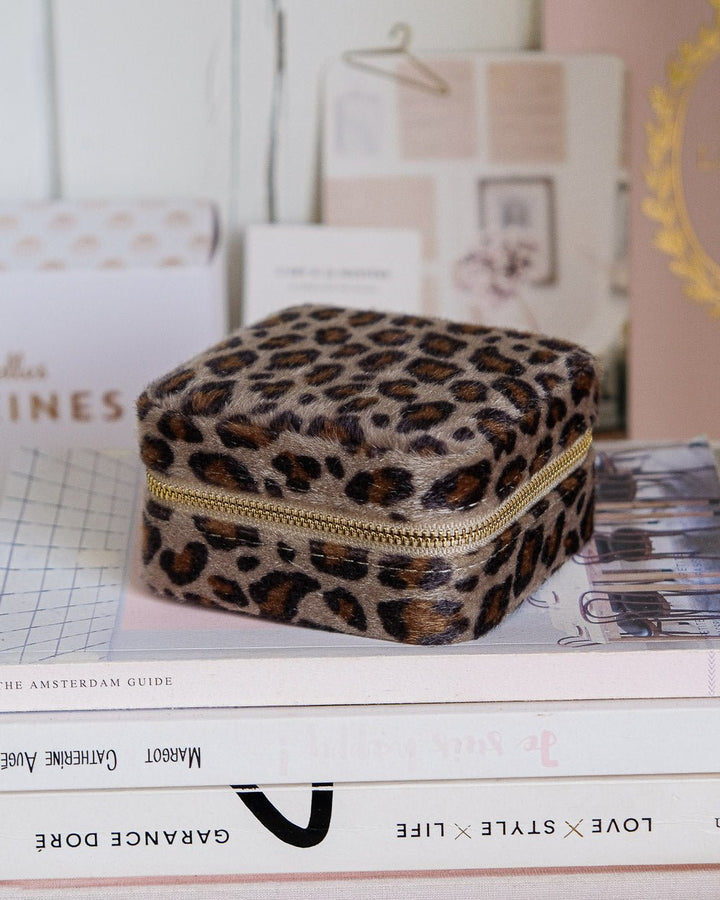 Boite à bijoux de voyage ou pour la maison : la petite carrée