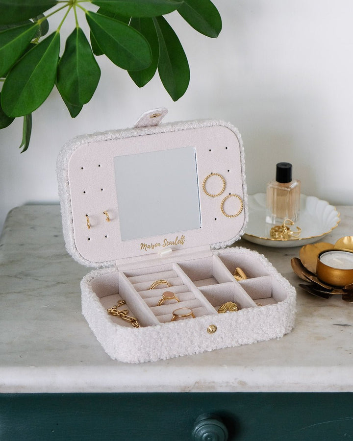 boite-a-bijoux-de-voyage-moumoute-brigitte LA PETITE BOITE JAUNE