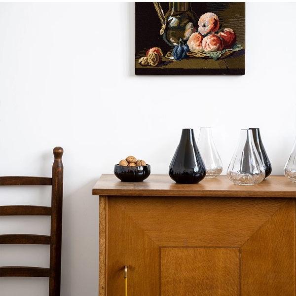 Bol et vases de l'édition Cuvée des Princes de Q de bouteilles