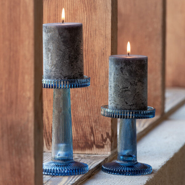 bougie bleu foncé