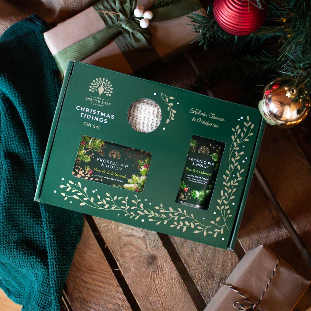 coffret_cadau_un_savon_et_une_cr_me_main_et_un_sac_pour_gommage_-_LA_PETITE_BOITE_JAUNE