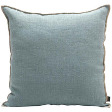 Charger l&#39;image dans la galerie, Coussin Haomy en lin lavé uni avec surpiqûre modèle CHENNAI 45 x 45 cm

