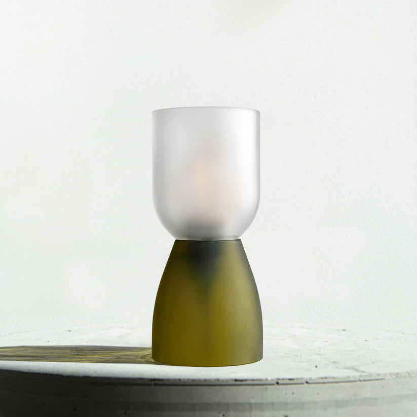 Lampe à poser Q de bouteilles en verre recyclé vert clair