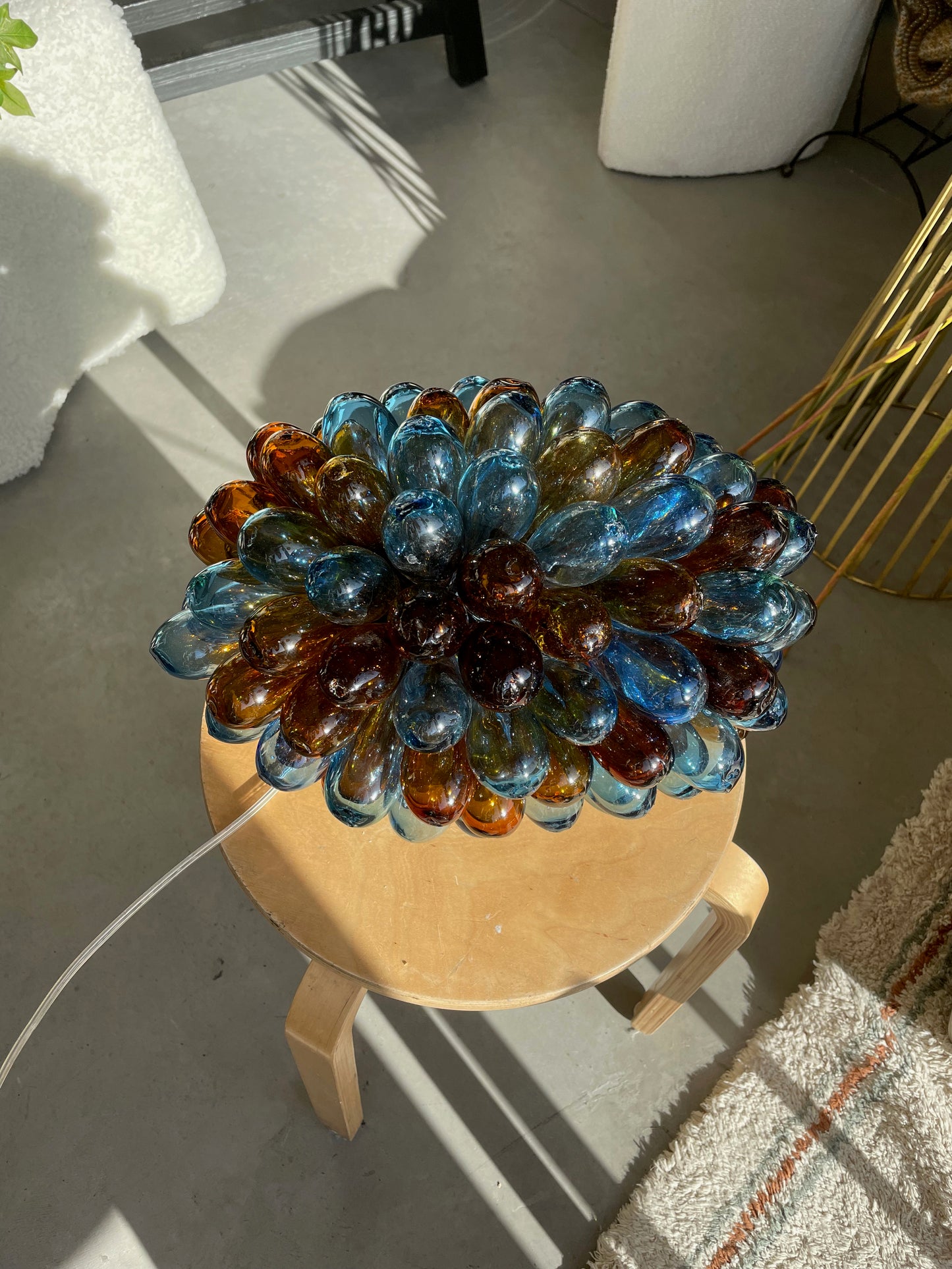 lampe_grappe_goutte_ambrebleu_la_petite_boite_jaune