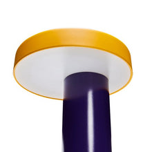 Charger l&#39;image dans la galerie, Lampe à poser totalement design
