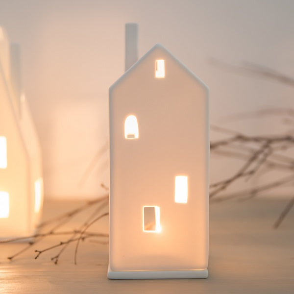 Photophore en porcelaine immeuble avec grande porte