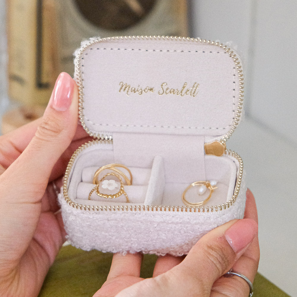 mini-boite-a-bijoux-de-voyage-moumoute-marie-6_LA PETITE BOITE JAUNE