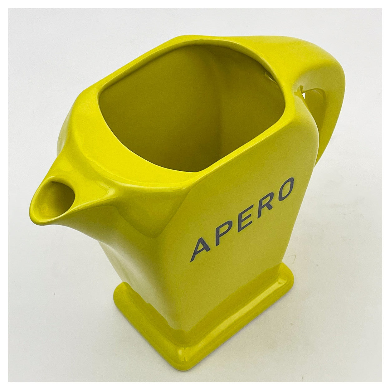 pichet-apero_jaune_vintage_-_LA_PETITE_BOITE_JAUNE