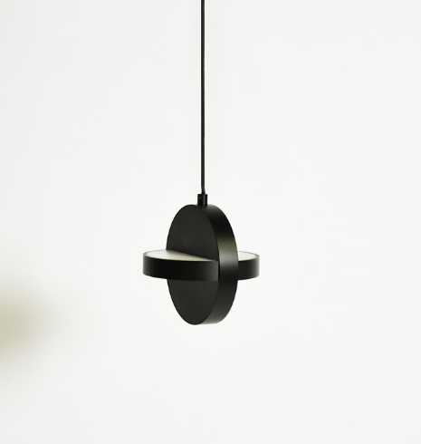 Lampe suspension design noire Eno Studio 