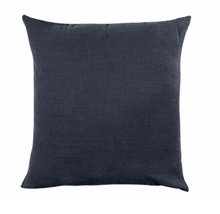 Charger l&#39;image dans la galerie, Coussin Haomy en lin lavé uni 45 x 45 cm
