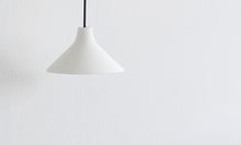 Charger l&#39;image dans la galerie, Lampadaire SEAM de Seppe Van Heusden pour SERAX
