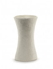 Charger l&#39;image dans la galerie, Vase en  papier mâché taille S  M.Michielsen &quot;collection Earth&quot; pour Serax
