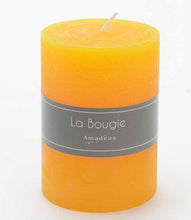 Charger l&#39;image dans la galerie, Bougie cylindrique 10 x 7 cm
