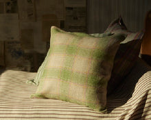 Charger l&#39;image dans la galerie, Plaid en laine MOISMONT 140 x 200 cm
