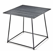 Charger l&#39;image dans la galerie, Table d&#39;appoint carrée en métal noir de la série Flippo Antonino Sciortino pour Serax
