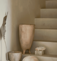 Vase comme une poterie en matière recyclée