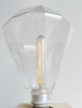 Charger l&#39;image dans la galerie, Ampoule LED décorative design &quot;diamant&quot;
