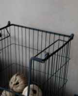 Charger l&#39;image dans la galerie, Panier en métal noir
