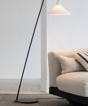 Charger l&#39;image dans la galerie, Lampadaire SEAM de Seppe Van Heusden pour SERAX
