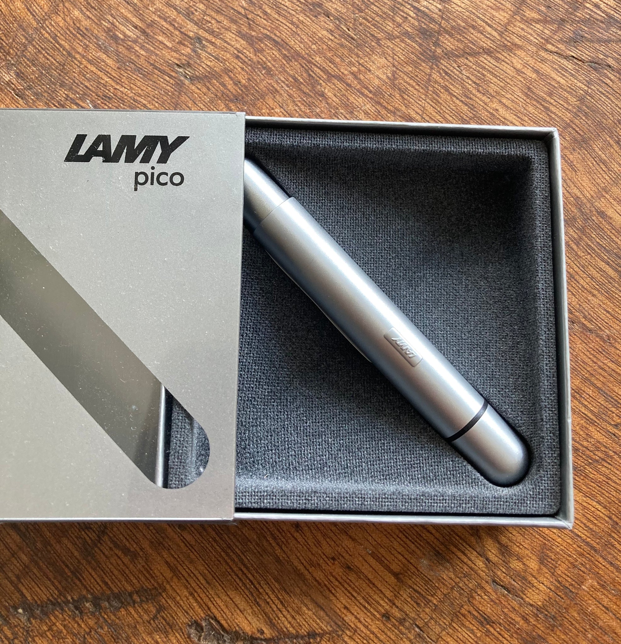 Recharge Bille (M22) Noire LAMY (épaisseur Moyenne) pour stylo bille LAMY