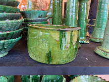 Charger l&#39;image dans la galerie, Saladier droit ou pot en poterie traditionnelle de Tamegroute
