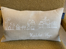 Charger l&#39;image dans la galerie, Coussin brodé à la main made in Les Hauts de France
