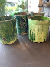 Charger l&#39;image dans la galerie, Cache pot en poterie traditionnelle de Tamegroute
