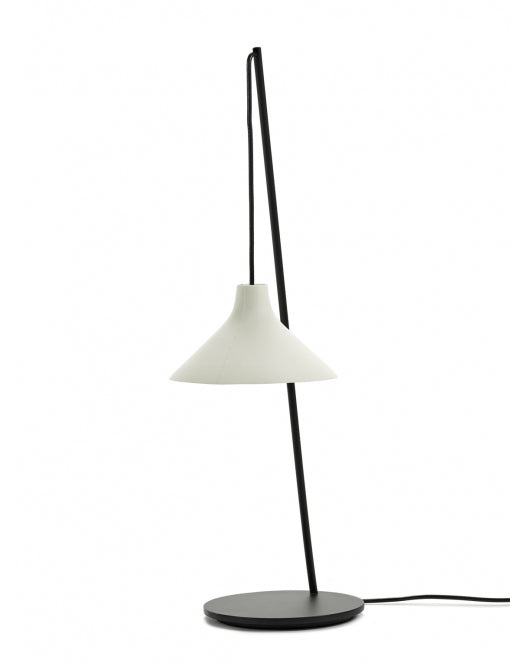 LAMPE A POSER EN METAL NOIR ET ABAT JOUR PORCELAINE BLANC SERAX
