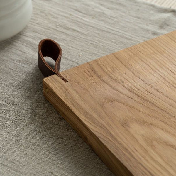 PLANCHE EN CHENE MASSIF POIGNEE CUIR 3-