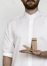 Charger l&#39;image dans la galerie, Pince en bois - accroche murale
